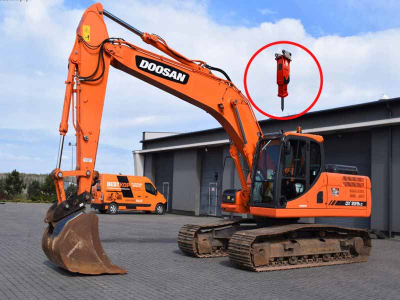 Аренда экскаватора DOOSAN DX225LCA с гидромолотом